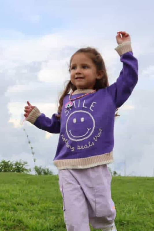 SMILE SWEATER