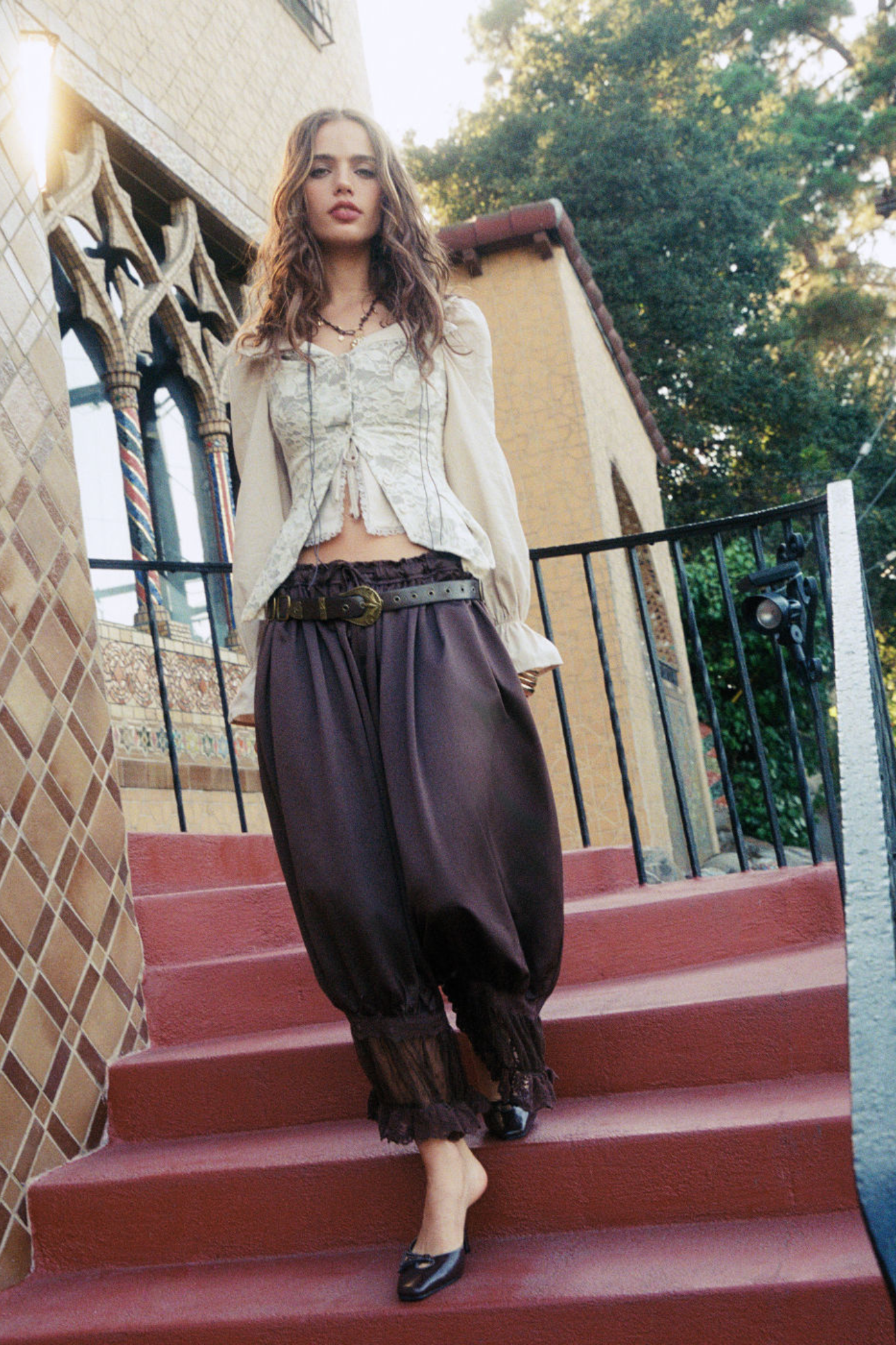 CROPPED BLACK BLOOMER