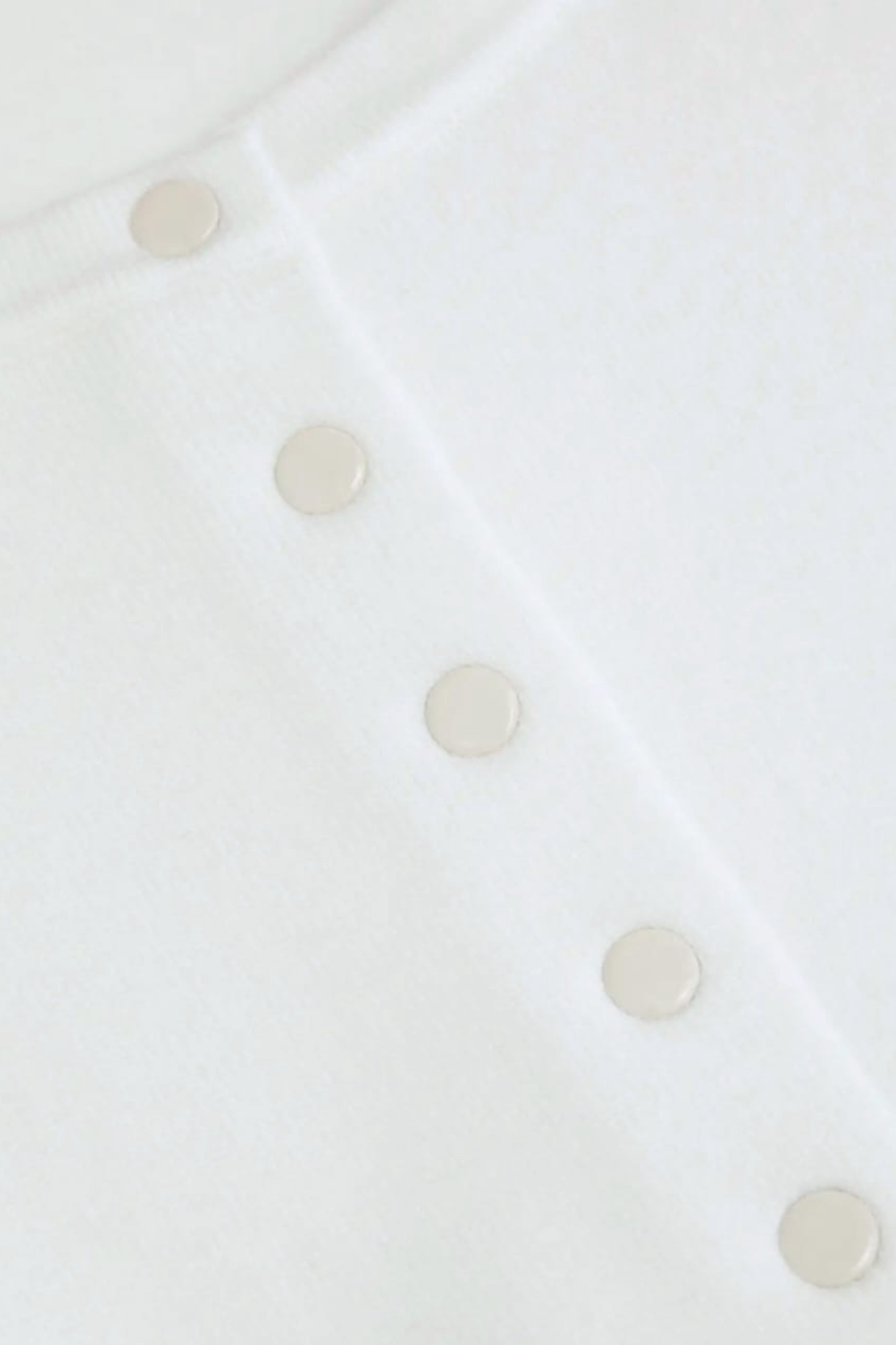 KNIT WHITE CARDIGAN